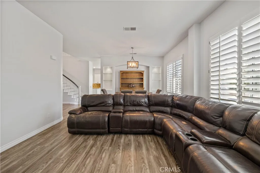 Additional image 76 of 28251 Infinity Cir, Saugus, CA 91390