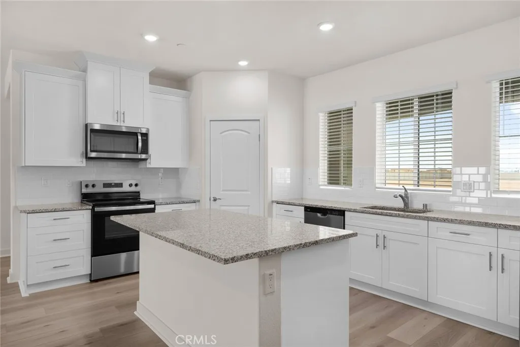 Additional image 8 of 14829 Desert Lily Court, Apple Valley, CA 92307