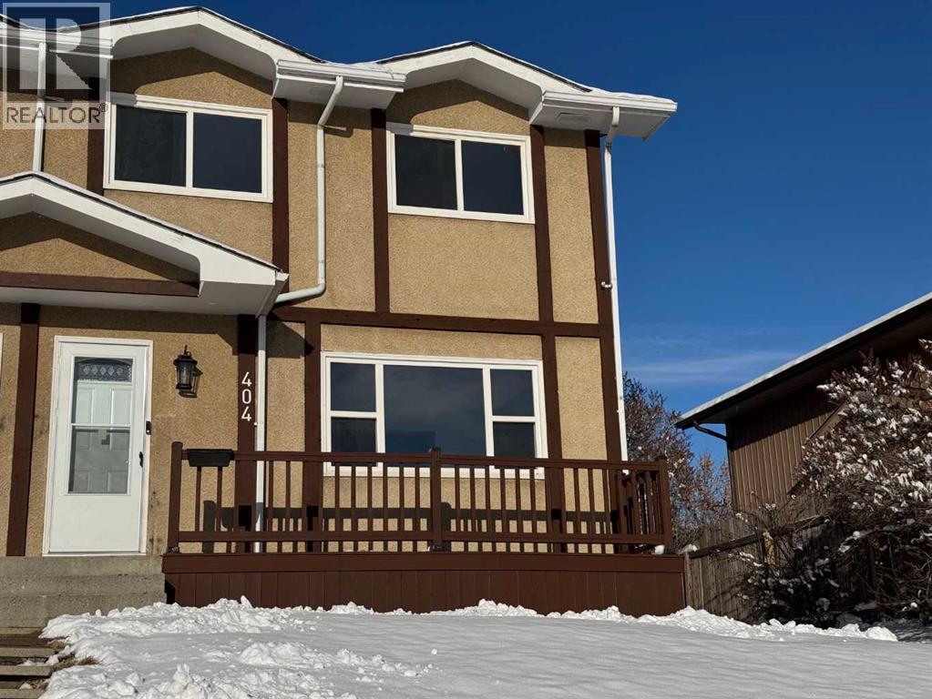 404 Pinehill Road NE|Calgary, Alberta T1Y2M6