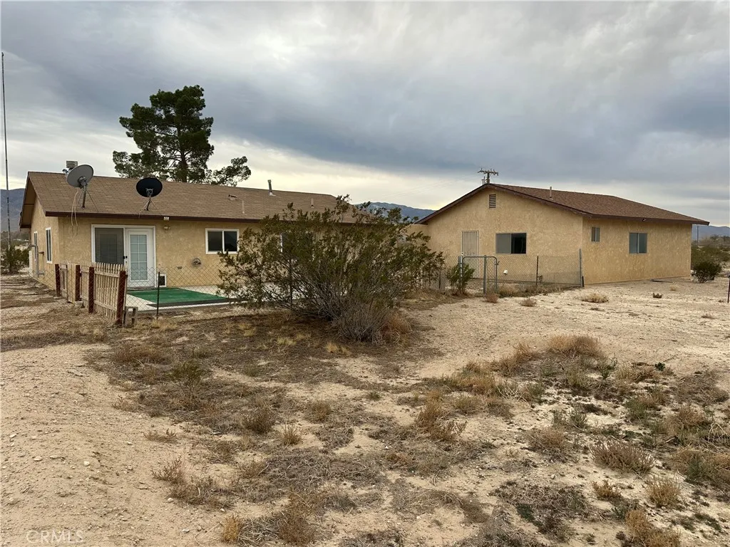 Additional image 31 of 38333 E End Rd, Lucerne Valley, CA 92356
