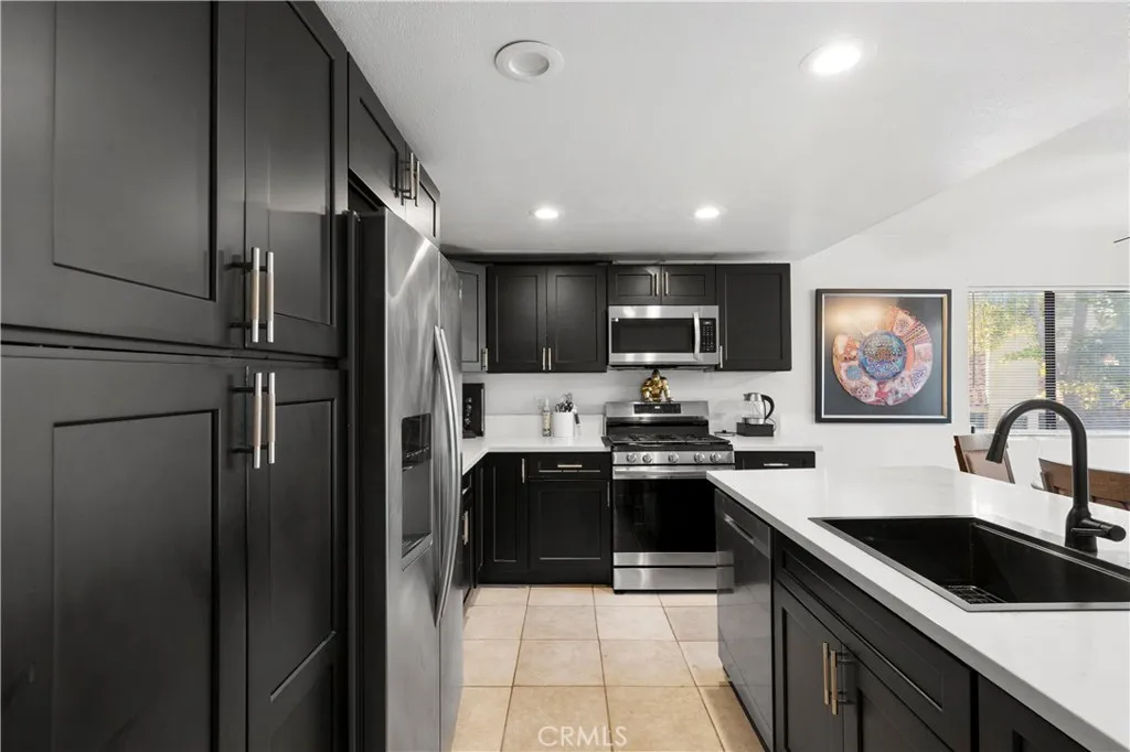 Additional image 18 of 313 N Melrose Dr, Vista, CA 92083