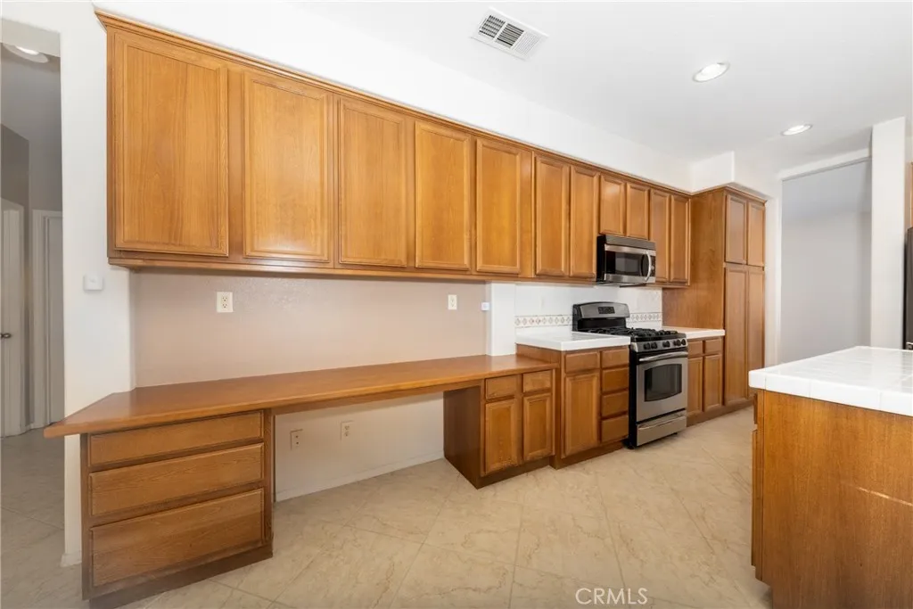 Additional image 7 of 43749 Tahoe Way, Lancaster, CA 93536