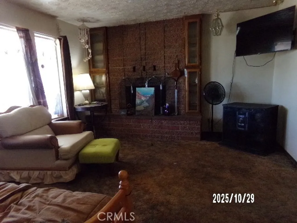 Additional image 3 of 11258 5th Avenue, Hesperia, CA 92345