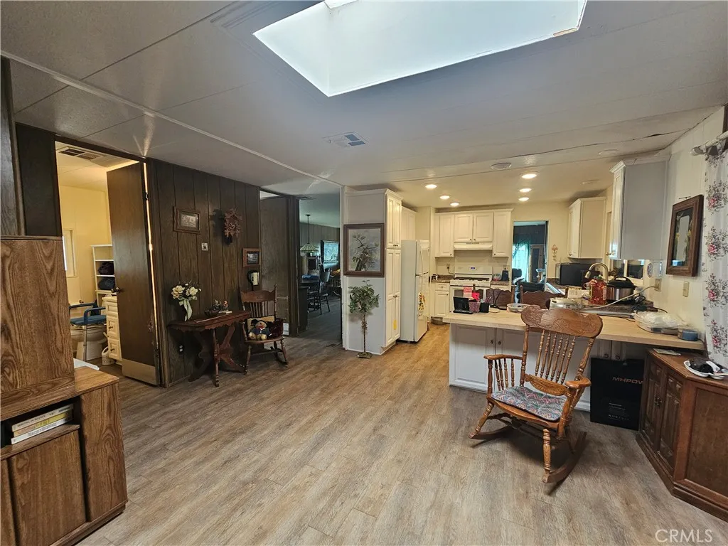 Additional image 7 of 950 California Ave, Calimesa, CA 92320