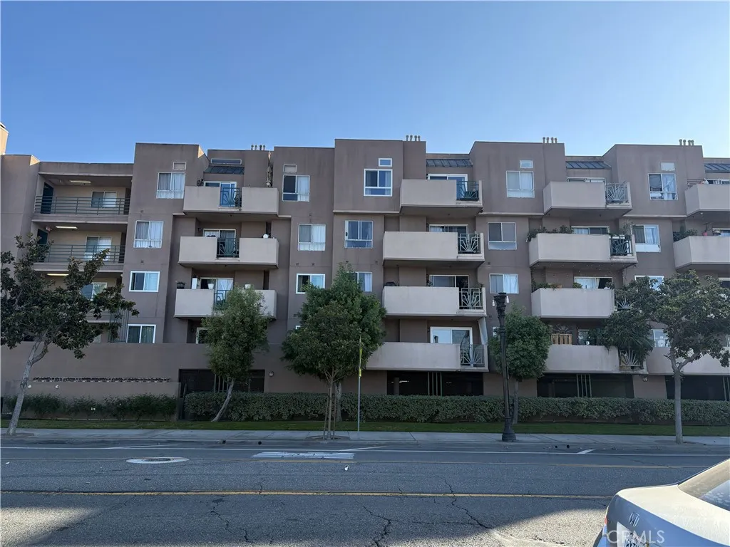 Additional image 2 of 450 E 4th Street Unit 107, Santa Ana, CA 92701