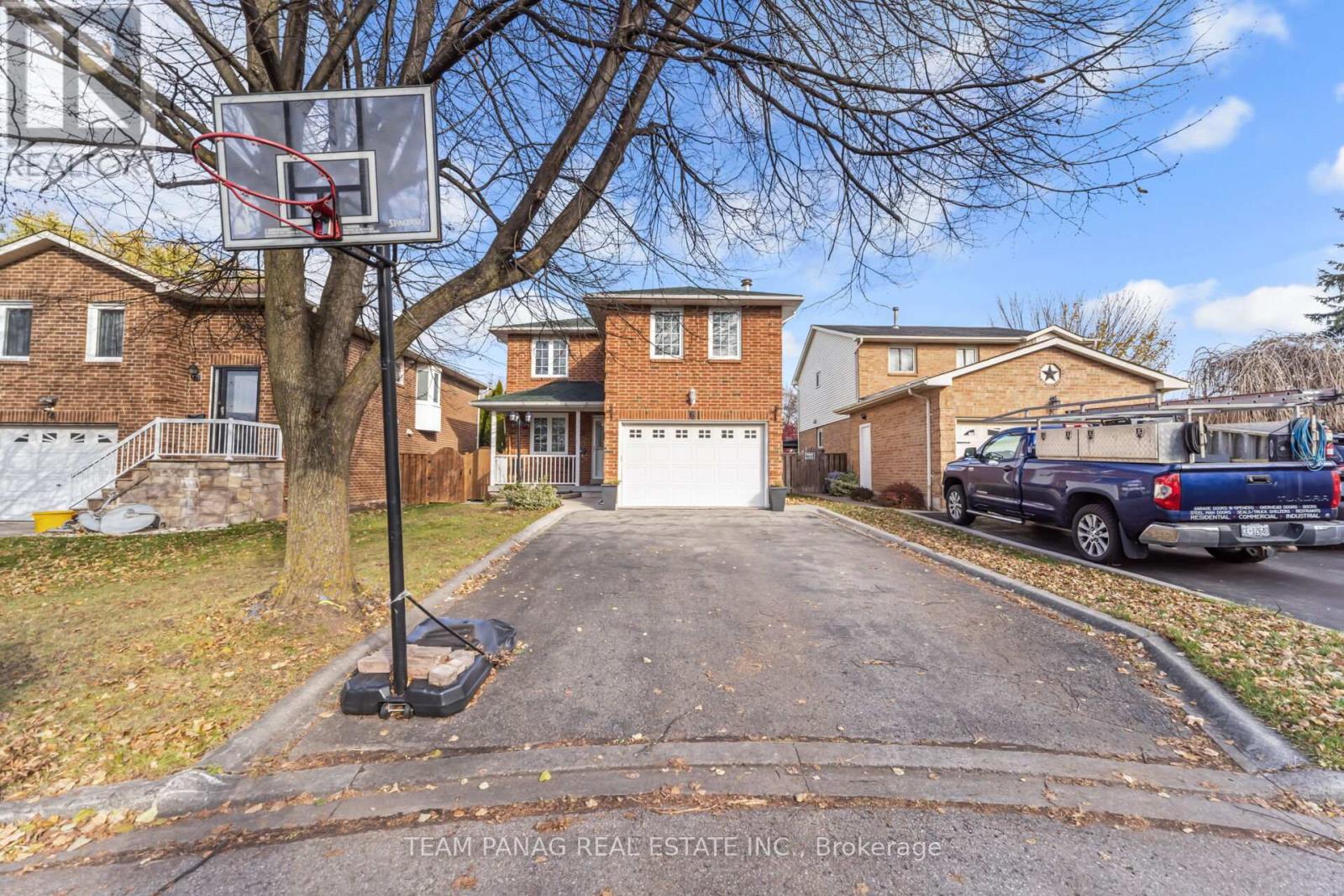 6 HOWARD COURT|Brampton (Heart Lake West), Ontario L6Z3B4