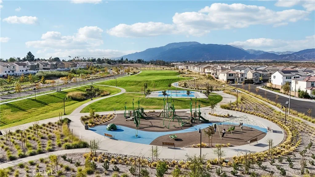 Additional image 141 of 2464 Yellowstone Way, Rialto, CA 92377