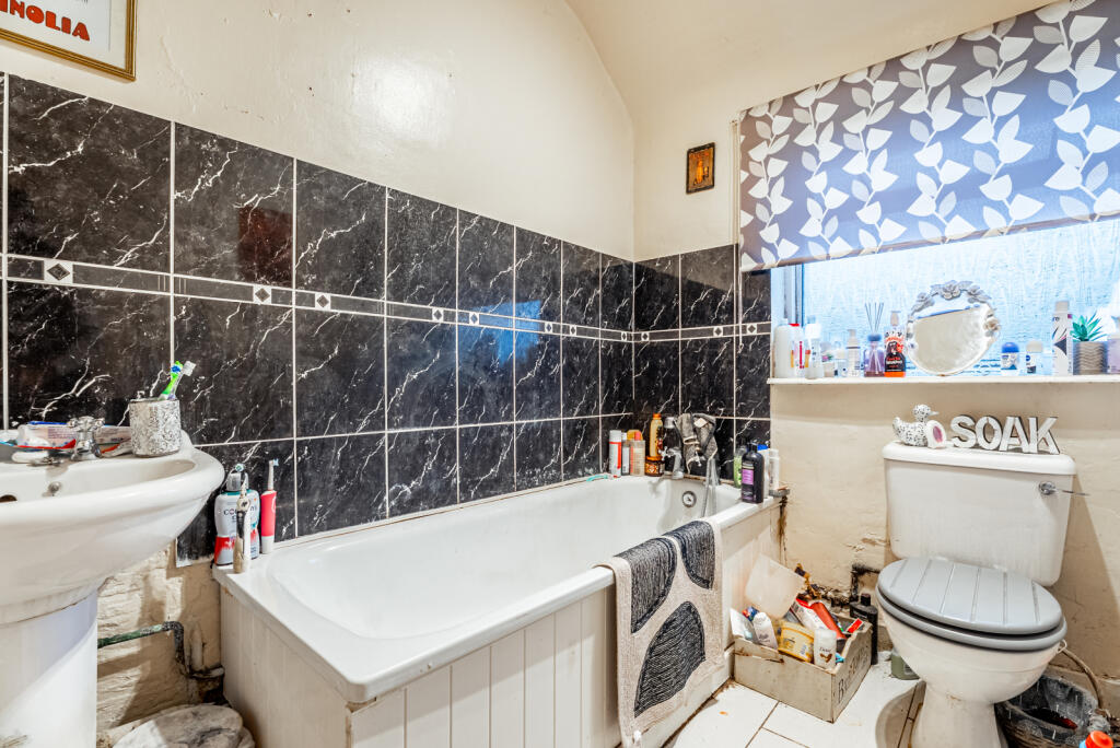 Additional image 9 of Peters Avenue, London Colney, St. Albans, Hertfordshire, AL2