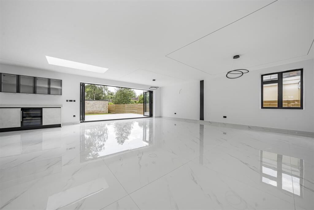 Additional image 11 of Mount Pleasant Lane, Bricket Wood