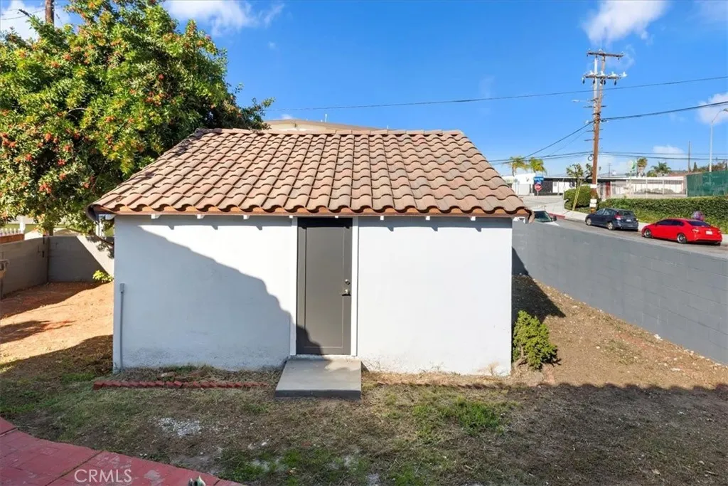 Additional image 29 of 1905 W 115th St, Los Angeles, CA 90047