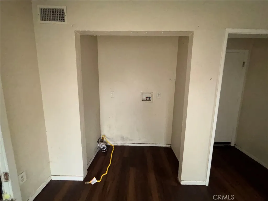 Additional image 44 of 6917 Matilija Avenue, Van Nuys, CA 91405