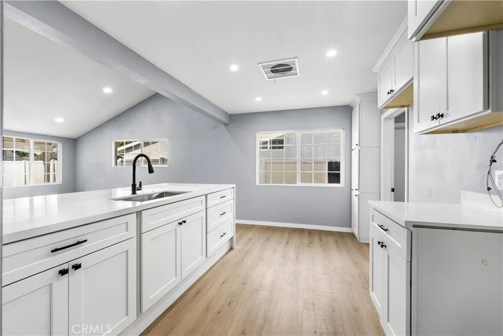 Additional image 32 of 5651 Radford, Valley Village, CA 91607