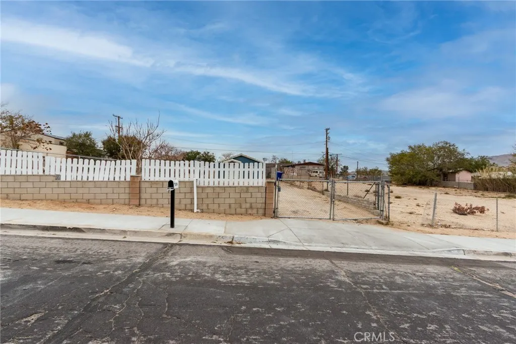 Additional image 30 of 15524 5th, Victorville, CA 92395