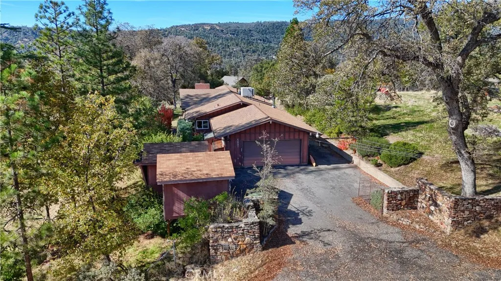 Additional image 6 of 42997 E Mountain View Lane, Oakhurst, CA 93644