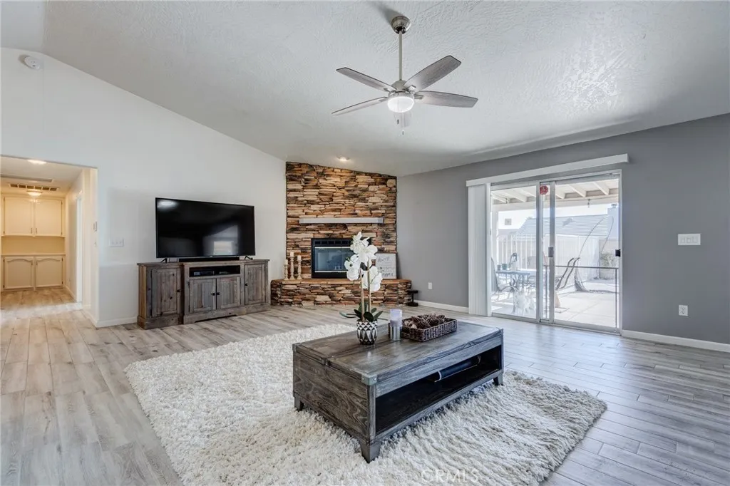 Additional image 72 of 19783 Lara Lane, Apple Valley, CA 92308