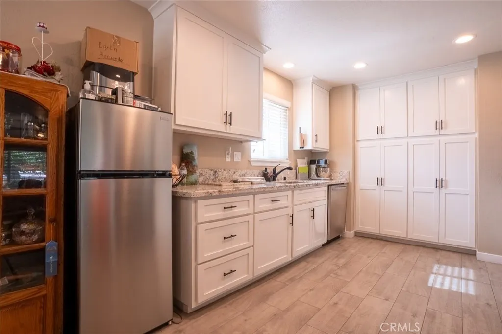 Additional image 13 of 21101 Sitkan Rd, Apple Valley, CA 92308