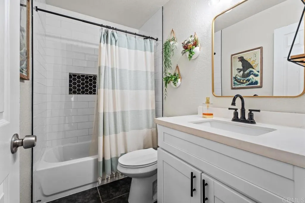 Additional image 38 of 215 Henrietta Ct, San Diego, CA 92114