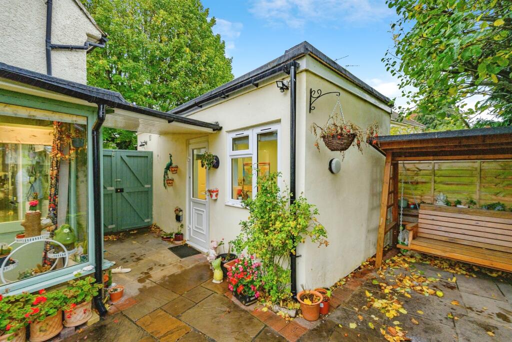 Additional image 16 of Stonecross Road, Hatfield