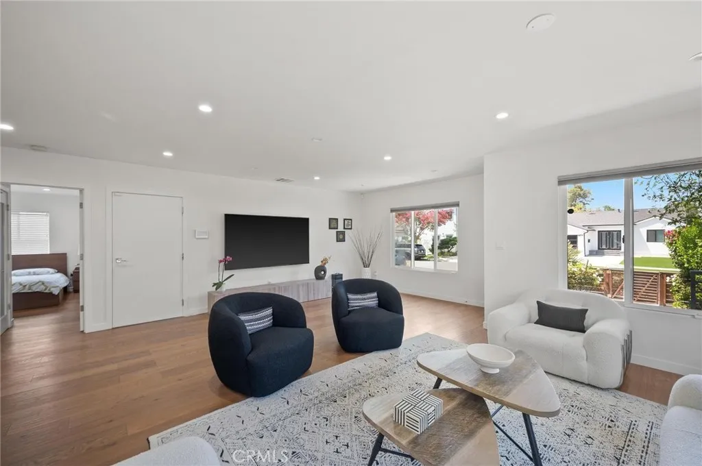 Additional image 37 of 17642 Calvert Street, Encino, CA 91316