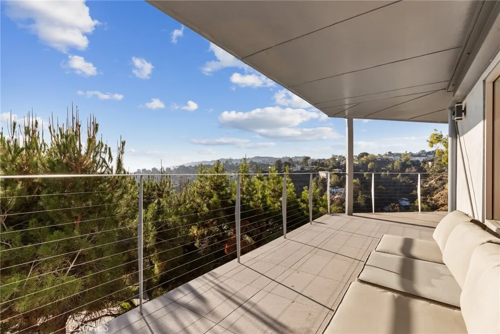 Additional image 77 of 5675 Spreading Oak Drive, Los Angeles, CA 90068