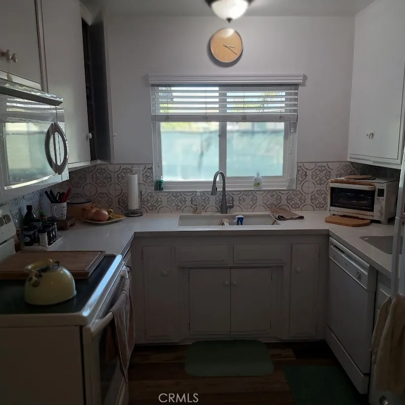 Additional image 43 of 860 S Alessandro St, Hemet, CA 92543