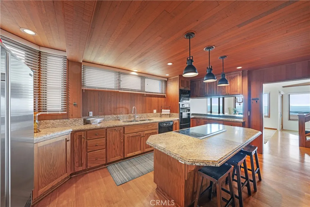 Additional image 85 of 72 A Surfside Ave, Surfside, CA 90743