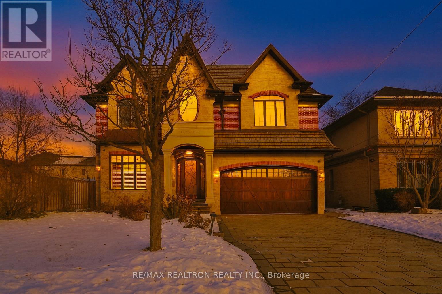 Property image for 77 TAMWORTH ROAD|Toronto (Willowdale West), Ontario M2N2N8