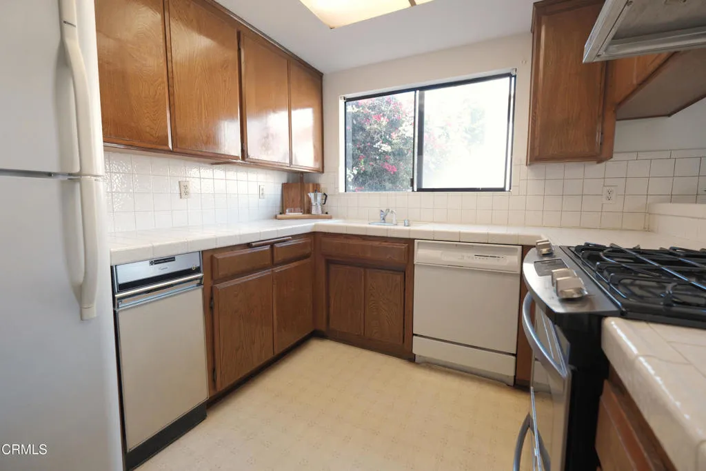 Additional image 31 of 919 W San Marino Avenue Unit D, Alhambra, CA 91801