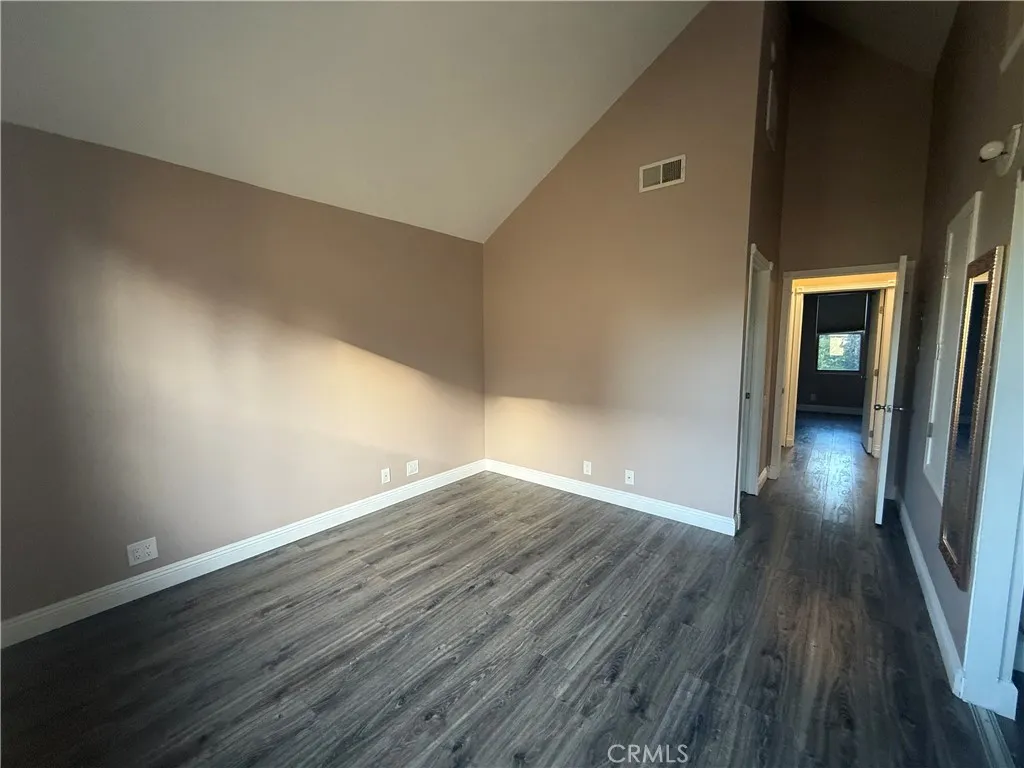 Additional image 17 of 14256 Victory Boulevard Unit 3, Van Nuys, CA 91401