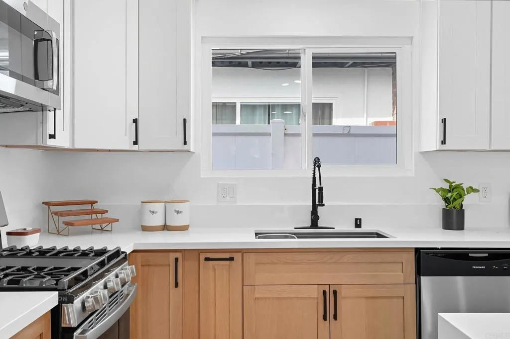 Additional image 57 of 730 W Chase Avenue, El Cajon, CA 92020