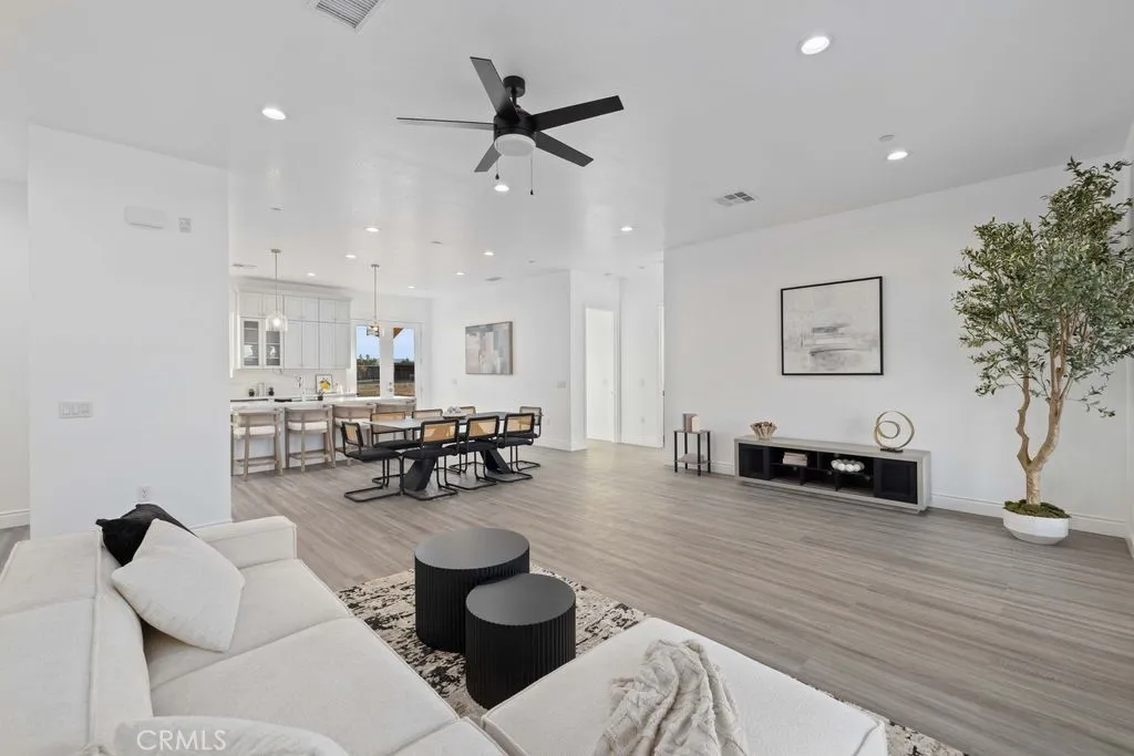 Additional image 11 of 7214 W Avenue A-6, Lancaster, CA 93536