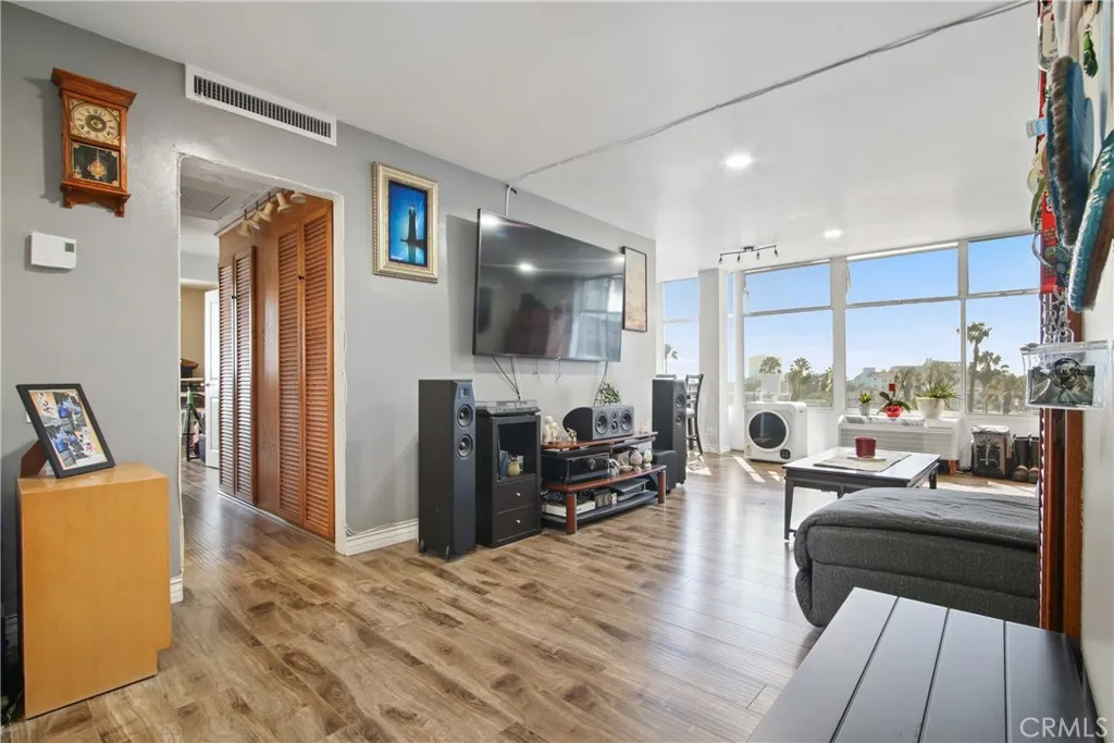 Additional image 4 of 100 Atlantic Ave Unit 609, Long Beach, CA 90802