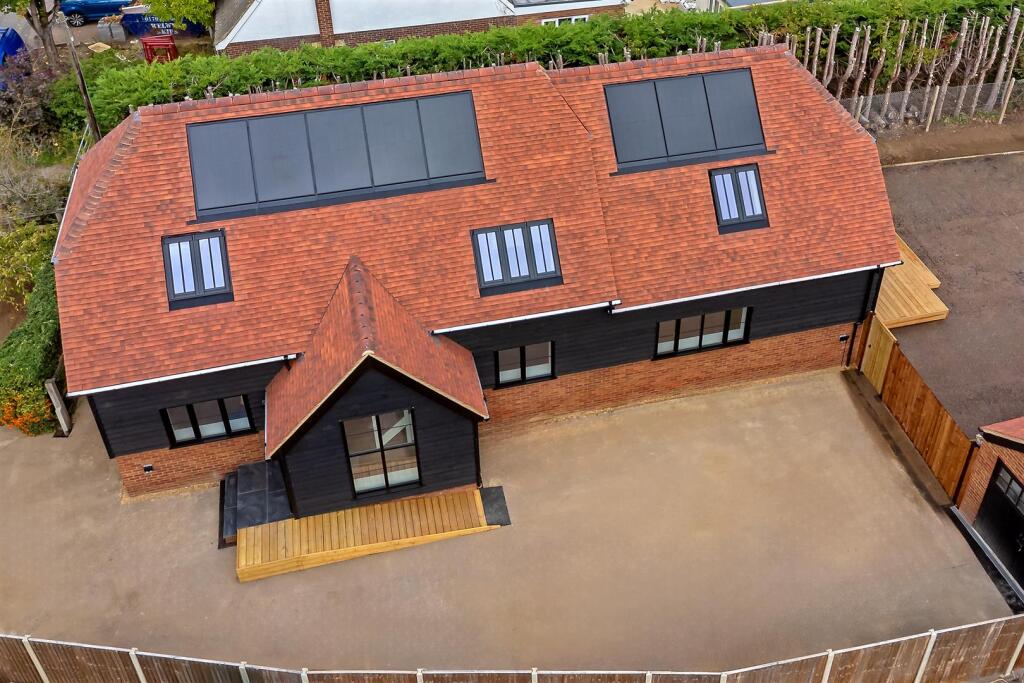 Additional image 45 of Warrengate Road, Brookmans Park