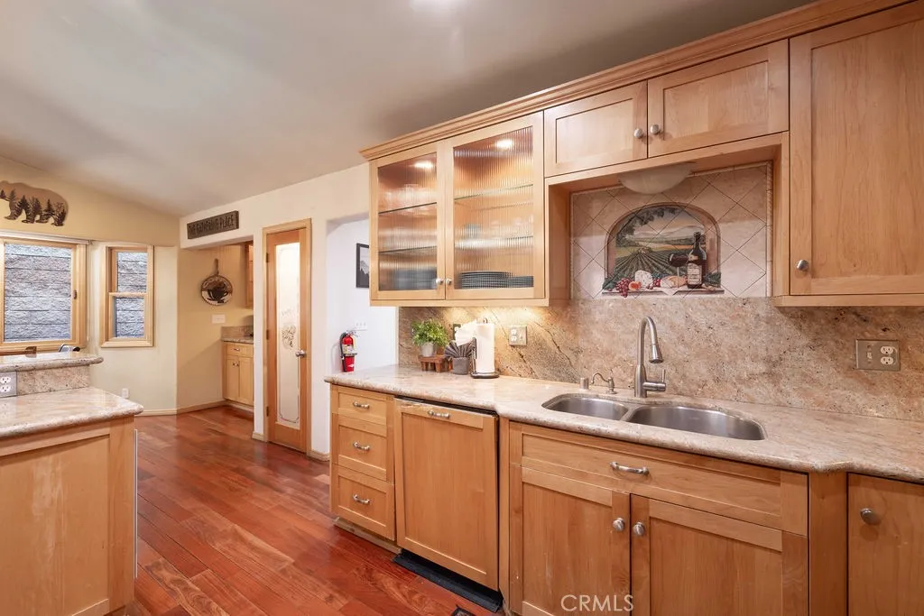 Additional image 10 of 842 Silver Tip Dr, Big Bear Lake, CA 92315