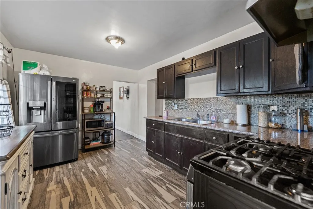 Additional image 11 of 352 E 16th St, San Bernardino, CA 92404