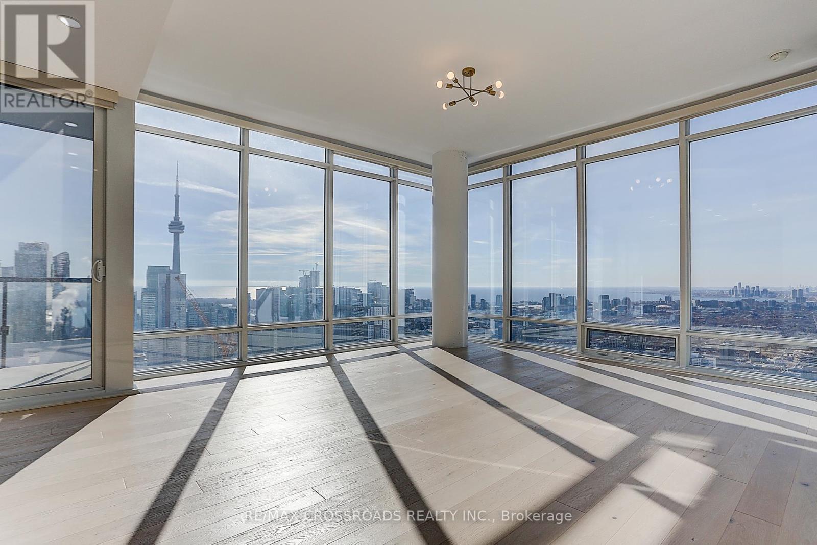 4310 - 488 UNIVERSITY AVENUE|Toronto (University), Ontario M5G0C1