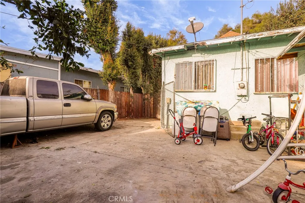 Additional image 37 of 240 E 56th Street, Los Angeles, CA 90011