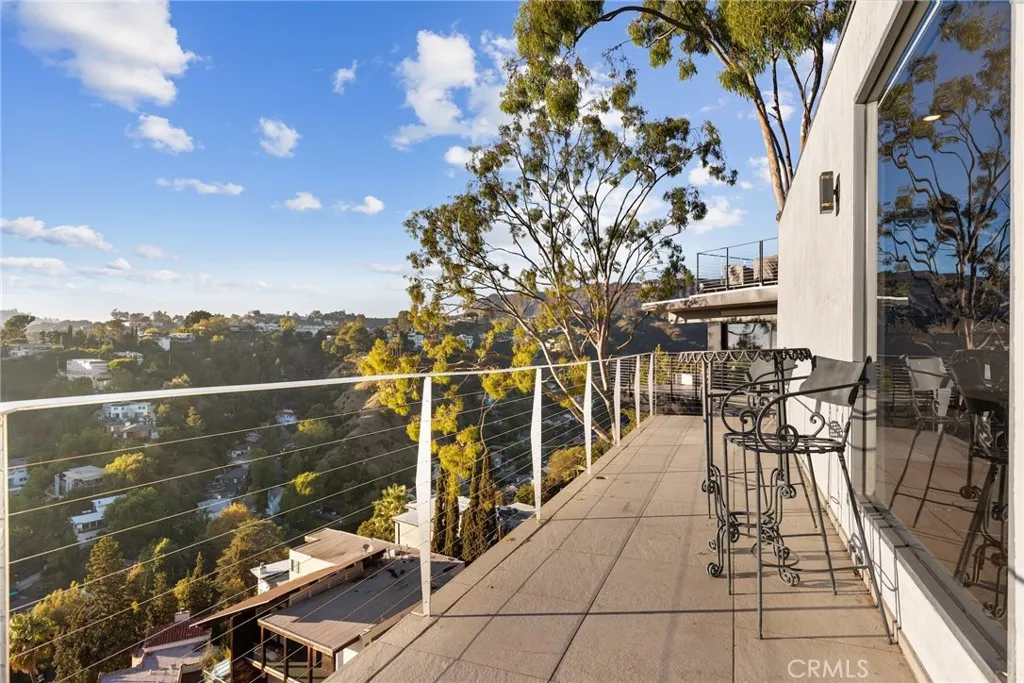 Additional image 51 of 5675 Spreading Oak Drive, Los Angeles, CA 90068