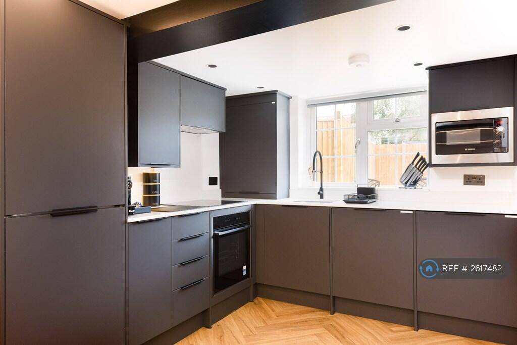 Additional image 7 of High Street, Redbourn, AL3