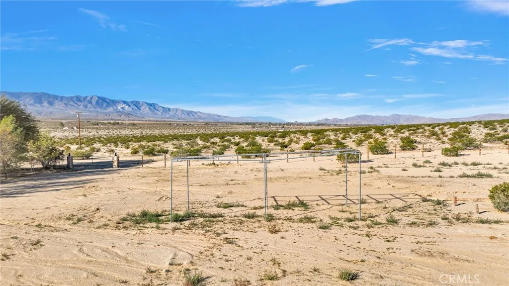 Additional image 87 of 38744 East End Road, Lucerne Valley, CA 92356