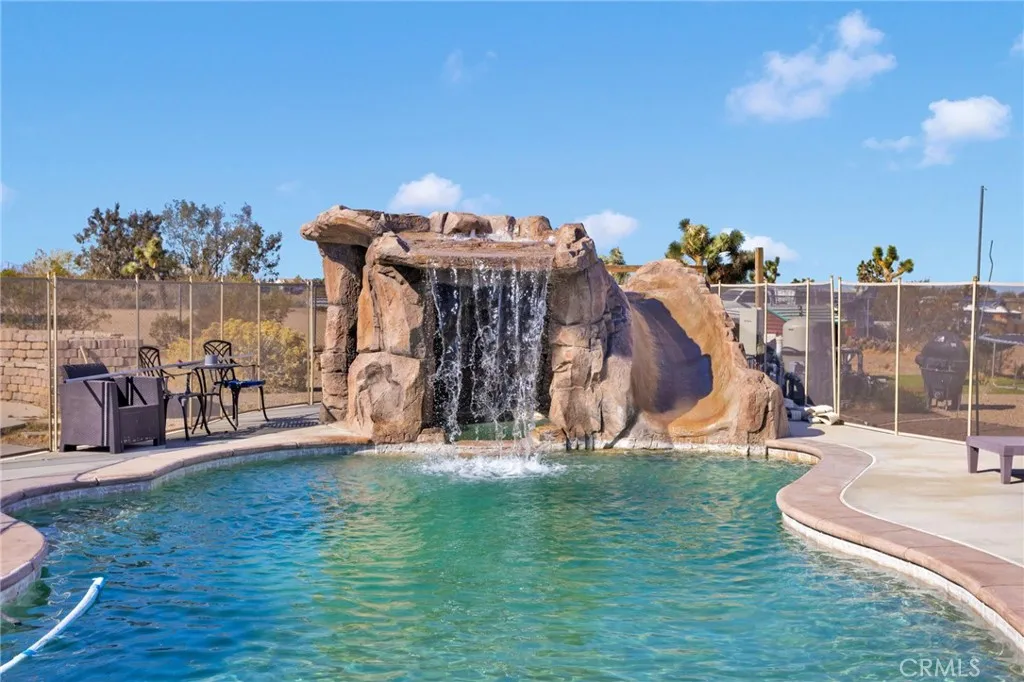 Additional image 36 of 10834 Mono Rd, Victorville, CA 92392