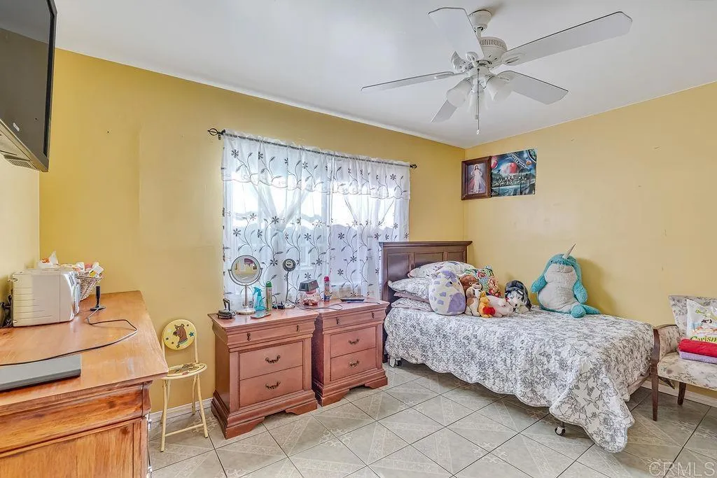 Additional image 16 of 927 S Eucalyptus Ave, Inglewood, CA 90301