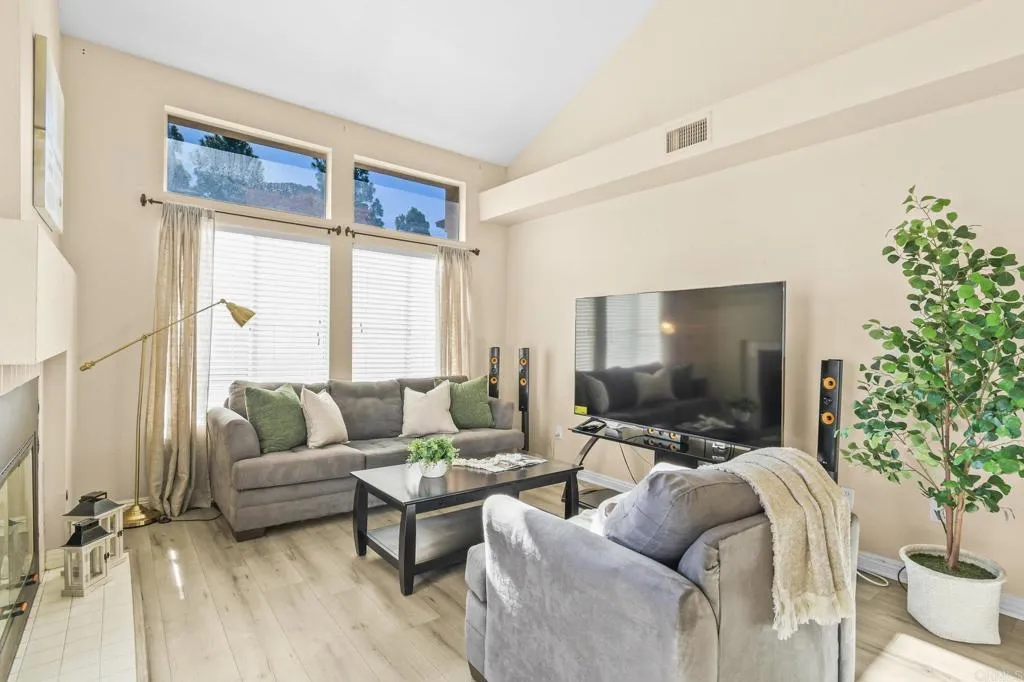 Additional image 4 of 1386 Serena Circle #1, Chula Vista, CA 91910