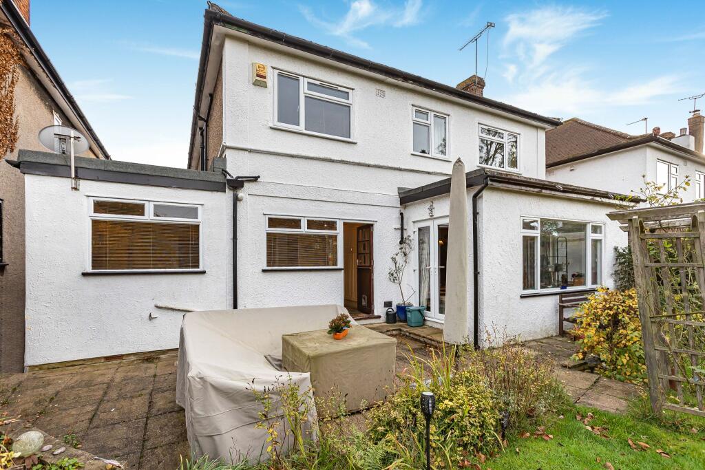 Additional image 27 of Bluebridge Avenue, Brookmans Park, AL9