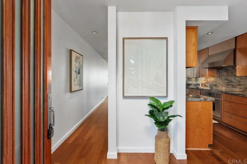 Additional image 5 of 369 W I Street, Encinitas, CA 92024