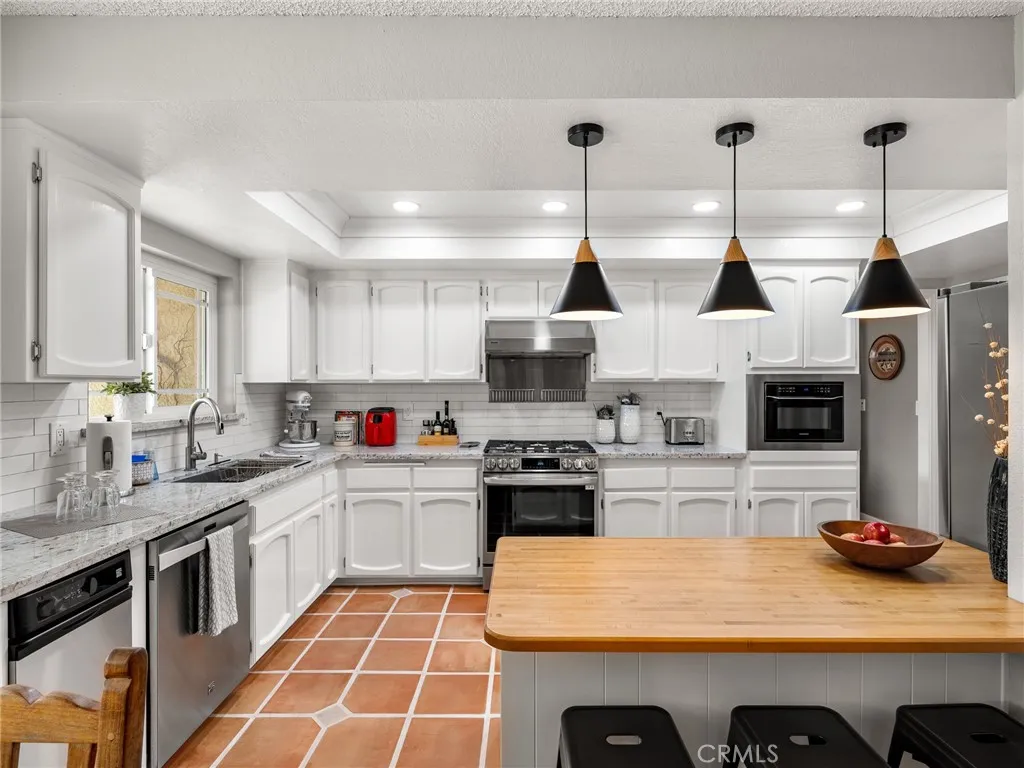 Additional image 86 of 3996 Yucca Terrace Dr, Phelan, CA 92371