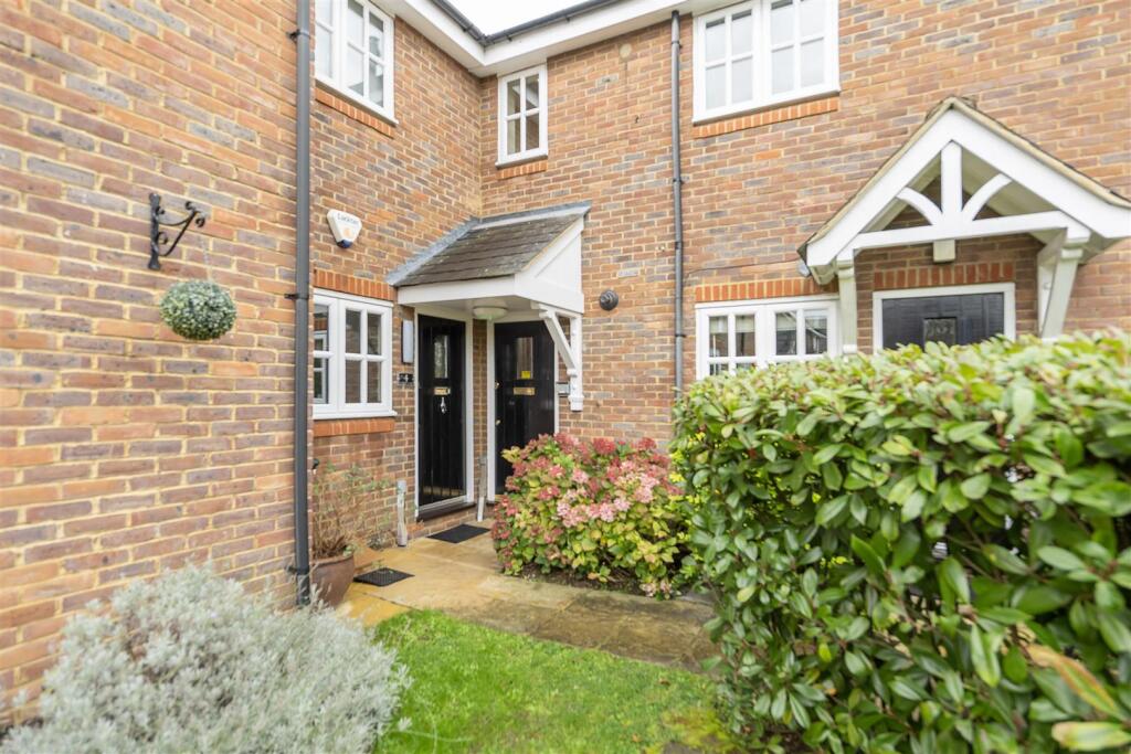 Additional image 10 of Minister Court, Frogmore, St. Albans