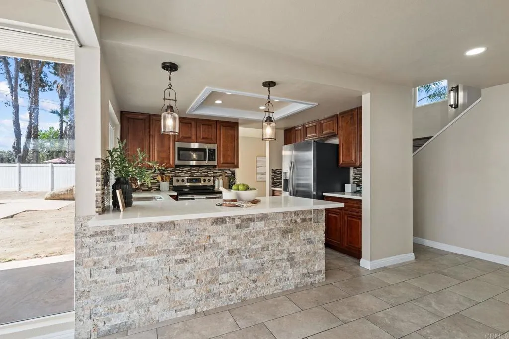 Additional image 14 of 1401 Corte Rapallo, Escondido, CA 92026