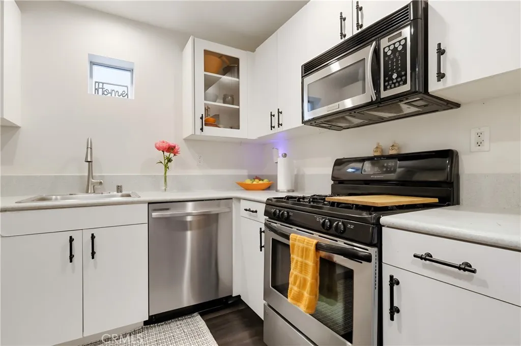 Additional image 14 of 834 E 4th Street Unit 29, Long Beach, CA 90802