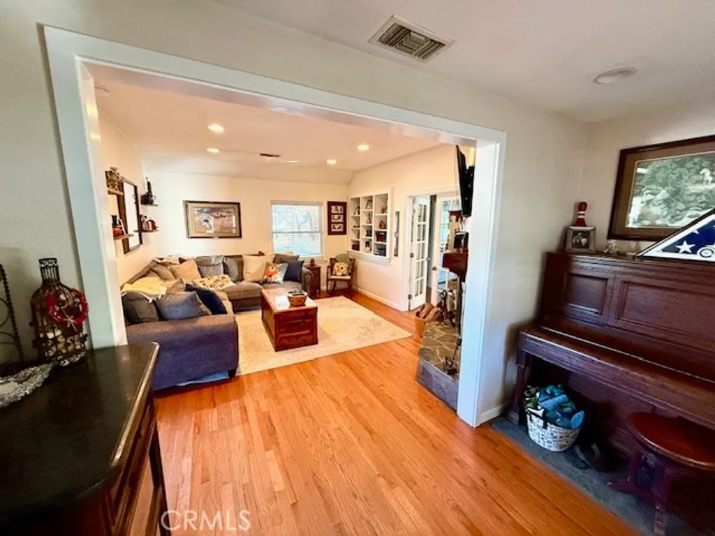 Additional image 38 of 30076 Bouquet Canyon Rd, Saugus, CA 91390